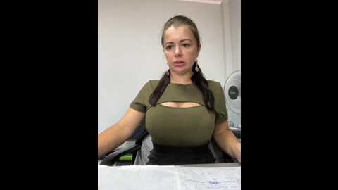 Media: 17alisa1717 Bongacams 2023-08-27 09:00:00