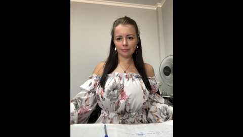 Media: 17alisa1717 Bongacams 2023-08-31 11:10:00