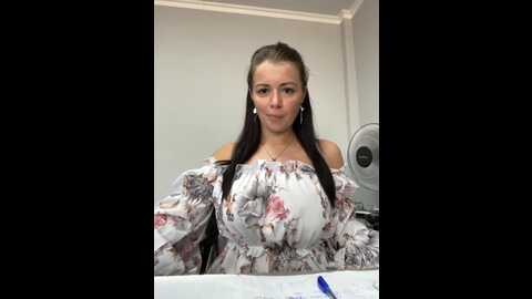 Media: 17alisa1717 Bongacams 2023-08-31 13:08:00