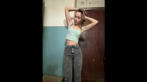 Media: _molly_mae_ Bongacams 2023-08-31 05:34:00