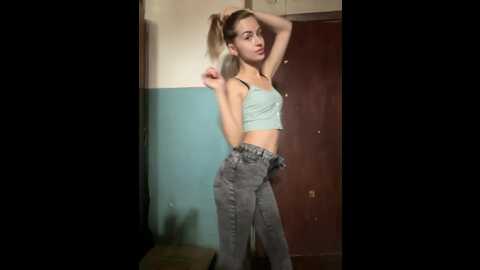 Media: _molly_mae_ Bongacams 2023-08-31 08:38:00
