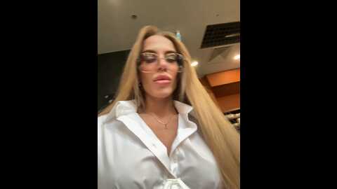Media: blondinochkaa Bongacams 2023-09-01 14:20:00