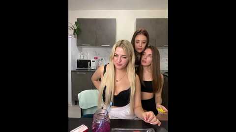 banana_peach @ bongacams on 20230904