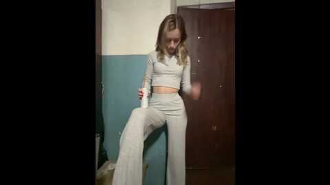 Media: _molly_mae_ Bongacams 2023-09-05 18:34:00