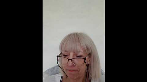 Media: mery8poppins Bongacams 2023-09-05 09:02:00