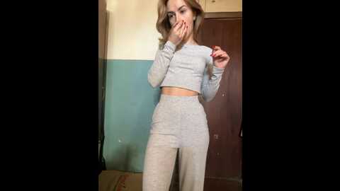 Media: _molly_mae_ Bongacams 2023-09-06 09:12:00