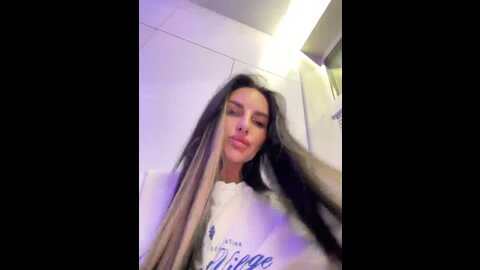 Media: sweetkira25 Bongacams 2023-09-08 21:24:00