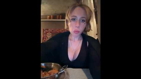 Media: likachkaa Bongacams 2023-09-10 17:52:00