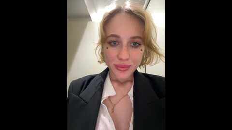 Media: likachkaa Bongacams 2023-09-12 18:44:00