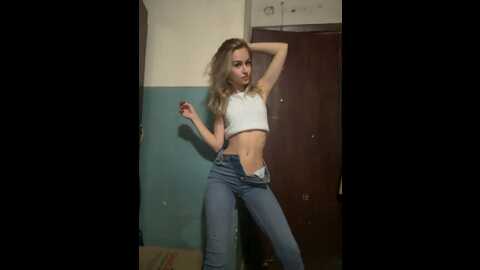 Media: _molly_mae_ Bongacams 2023-09-14 16:50:00