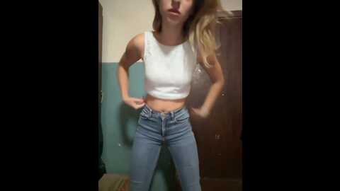Media: _molly_mae_ Bongacams 2023-09-14 22:38:00
