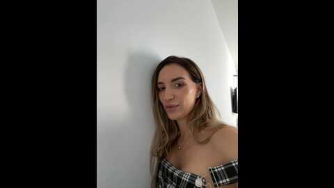 Media: amarulla Bongacams 2023-09-18 13:34:00
