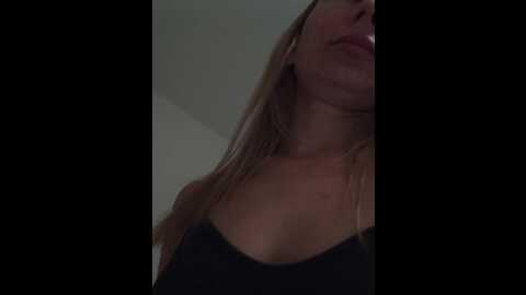 Media: marysiaxxx Bongacams 2023-09-18 19:22:00