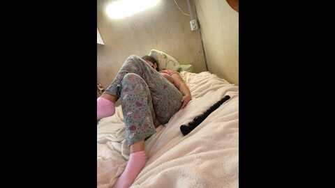 Media: milaa1998 Bongacams 2023-09-18 04:10:00
