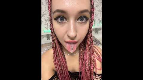Media: sweet_tea Bongacams 2023-09-19 20:48:00