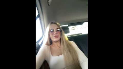 Media: blondinochkaa Bongacams 2023-09-29 12:52:00