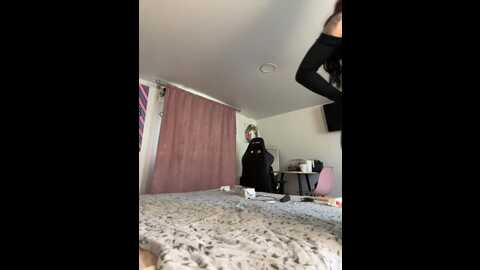 Media: _maybebaby_ Bongacams 2023-09-30 10:04:00
