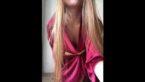 Media: kiss_miss01 Bongacams 2023-09-30 10:12:00