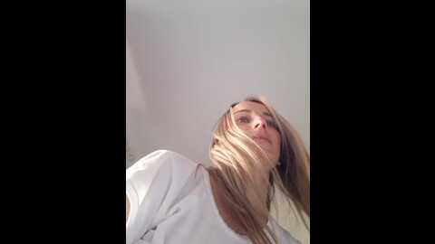 Media: marysiaxxx Bongacams 2023-09-30 06:42:00