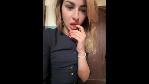 Media: _molly_mae_ Bongacams 2023-10-02 09:44:00