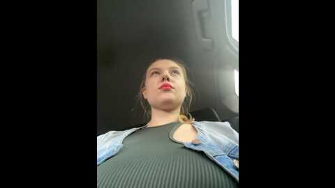 Media: jucielussie Bongacams 2023-10-02 10:02:00