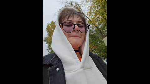 Media: lolymolly Bongacams 2023-10-02 04:26:00