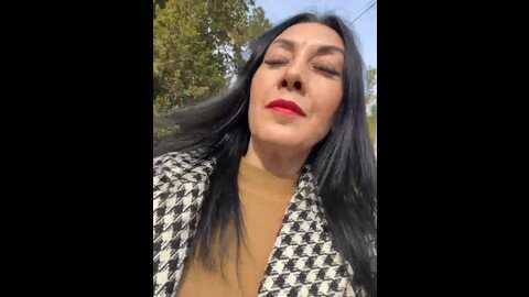 Media: karolinamilf Bongacams 2023-10-03 08:58:00