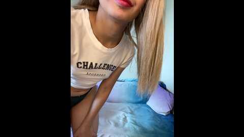 Media: myr_kiss Bongacams 2023-10-04 08:10:00