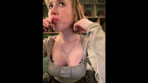 Media: likachkaa Bongacams 2023-10-06 15:38:00