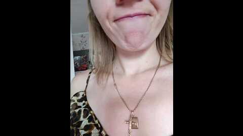Media: alenushka888 Bongacams 2023-10-09 06:40:00