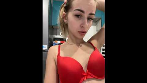 Media: _molly_mae_ Bongacams 2023-10-11 22:28:00