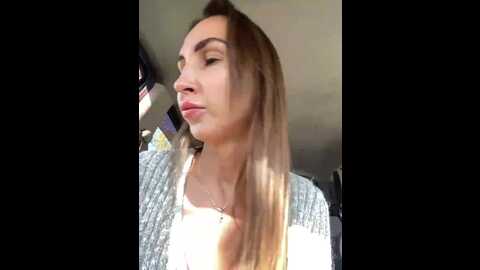 Media: hothoneybabe Bongacams 2023-10-11 04:52:00