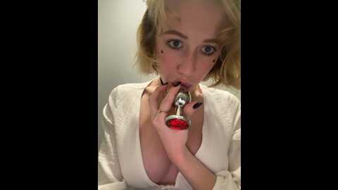Media: likachkaa Bongacams 2023-10-12 15:02:00