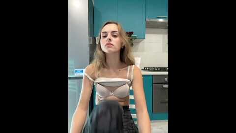 Media: _molly_mae_ Bongacams 2023-10-14 08:00:00