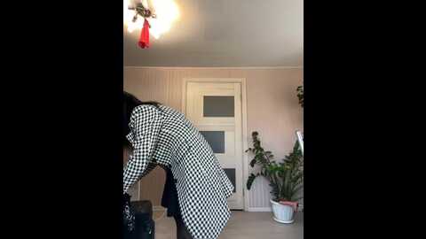 Media: karolinamilf Bongacams 2023-10-14 08:30:00