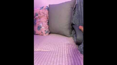 Media: mialiahot Bongacams 2023-10-14 17:03:00