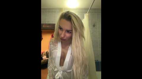 Media: goldpussy69 Bongacams 2023-10-15 05:54:00