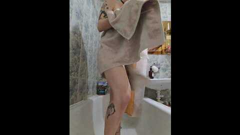 Media: lolymolly Bongacams 2023-10-16 05:44:00
