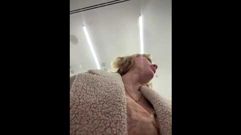 Media: likachkaa Bongacams 2023-10-17 16:59:00