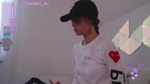 Media: taanni Bongacams 2023-10-17 08:08:00