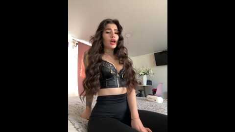 Media: _maybebaby_ Bongacams 2023-10-18 08:28:00