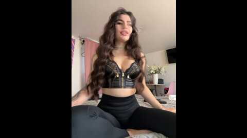 Media: _maybebaby_ Bongacams 2023-10-18 11:38:00
