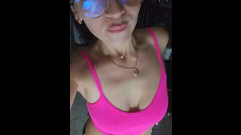 Media: aureliyxxx Bongacams 2023-10-18 01:50:00
