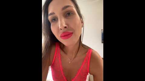 Media: hothoneybabe Bongacams 2023-10-18 03:44:00