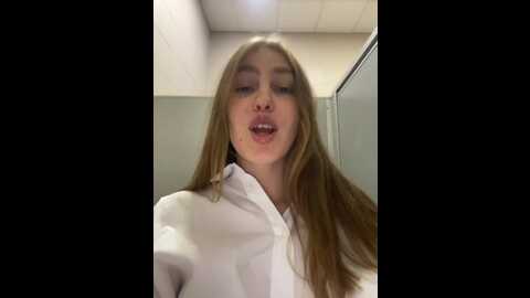 Media: adelaida1001 Bongacams 2023-10-19 06:02:00
