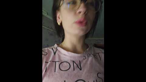 Media: aureliyxxx Bongacams 2023-10-20 02:12:00