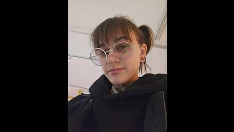 Media: lolymolly Bongacams 2023-10-20 04:26:00