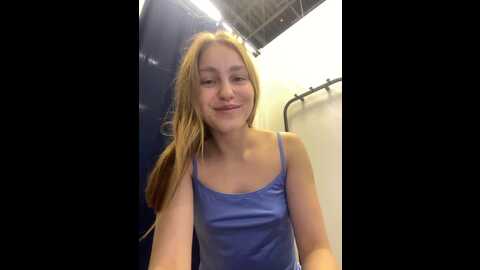 Media: adelaida1001 Bongacams 2023-10-23 13:13:00