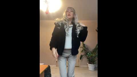 Media: karolinamilf Bongacams 2023-10-24 06:22:00