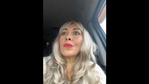 Media: karolinamilf Bongacams 2023-10-24 09:24:00